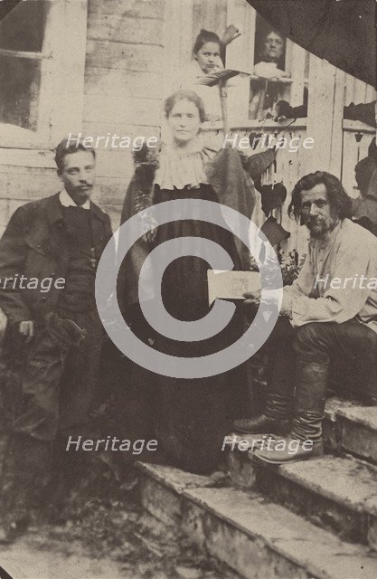 Lou Andreas-Salomé and Rainer Maria Rilke visiting Spiridon Drozhzhin, 1900.