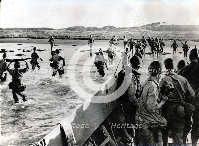 US Marines landing in Tokyo Bay, Japan, 30 August 1945. Artist: Unknown
