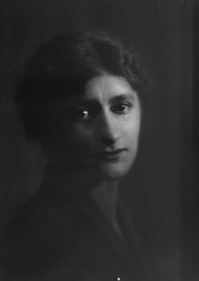 Schwab, Rachel, Miss, portrait photograph, 1915. Creator: Arnold Genthe.