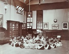 Music lesson, Southfields Infants' School, Wandsworth, London, 1906. Artist: Unknown.