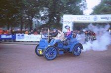 1900 Gardner Serpollet steam car. Artist: Unknown.