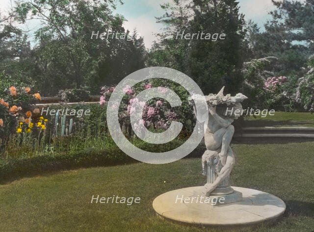 "Welwyn," Harold Irving Pratt house, 100 Crescent Beach Road, Glen Cove, New York, c1918. Creator: Frances Benjamin Johnston.