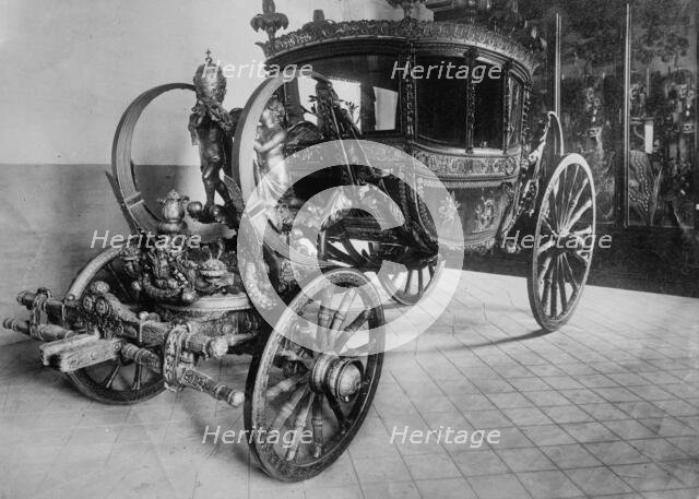 Pope's carriage, between c1910 and c1915. Creator: Bain News Service.