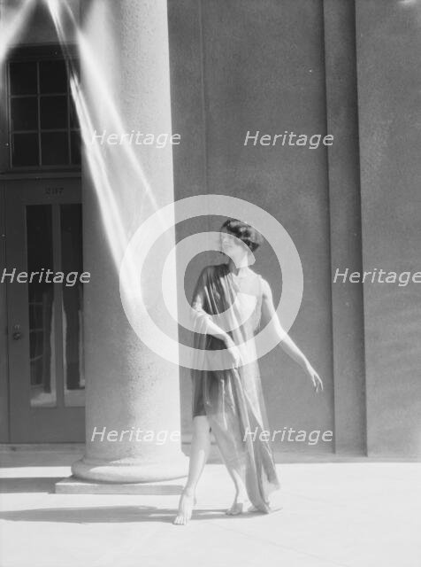 University of California at Berkeley dancers, 1927 Creator: Arnold Genthe.