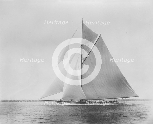 America's Cup challenger 'Shamrock III'. Creator: Kirk & Sons of Cowes.