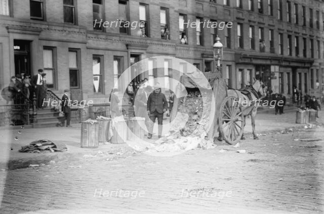 New York's streets, 1911. Creator: Bain News Service.