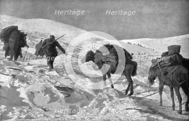 'La campagne d'hiver en Orient; Le ravitaillement dans la neige des postes francais et..., 1917. Creator: Unknown.