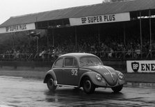 Volkswagen Beetle, R. Vaughan, Goodwood Members Meeting 1959. Creator: Unknown.