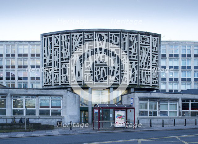 Relief sculpture by Allen Johnson, Leeds University, West Yorkshire, 2015. Artist: Alun Bull.