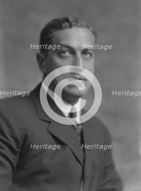 Levering, R., Mr., portrait photograph, 1914 Aug. 7. Creator: Arnold Genthe.