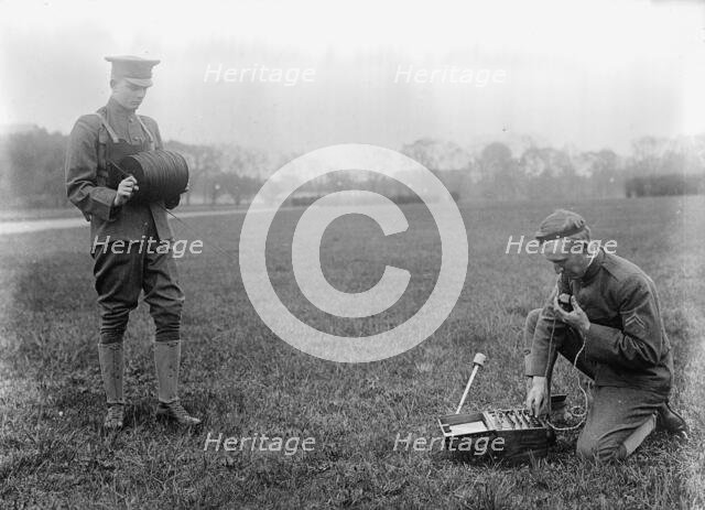 Army, U.S. Field Buzzer, 1915. Creator: Harris & Ewing.