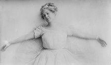 Pauline Chase, between c1910 and c1915. Creator: Bain News Service.