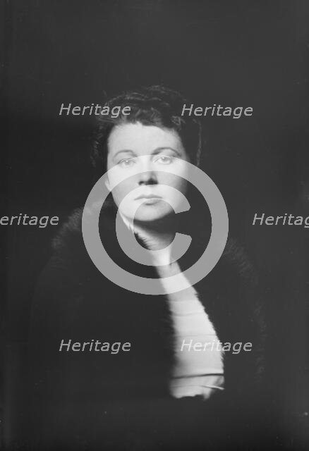 Mrs. Barkhausen, portrait photograph, 1918 Dec. 9. Creator: Arnold Genthe.