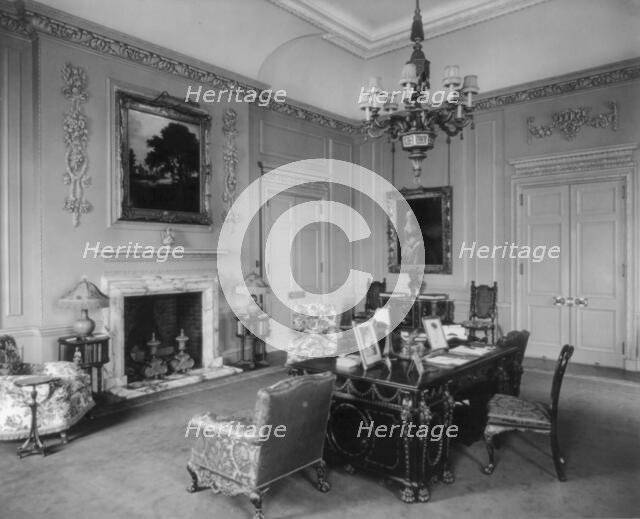 "Whitemarsh Hall," Edward Townsend Stotesbury house, Wyndmoor, Pennsylvania, 1922 or 1923. Creator: Frances Benjamin Johnston.