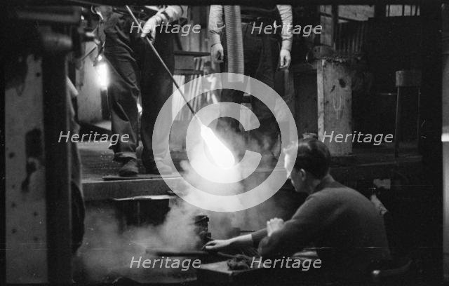 Glassblowing, Wear Flint Glass Works, Alfred Street, Millfield, Sunderland, 1961. Creator: Eileen Deste.
