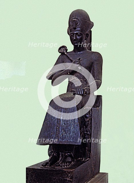 Statue of Ramses II, on basalt.