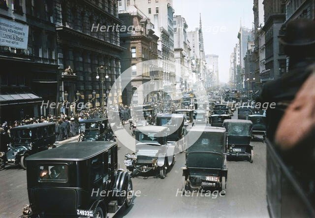 5th Ave. - Easter, '13, 1913. Creator: Bain News Service.