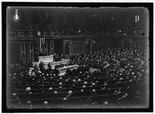 Woodrow Wilson before Congress, between 1913 and 1918. Creator: Harris & Ewing.