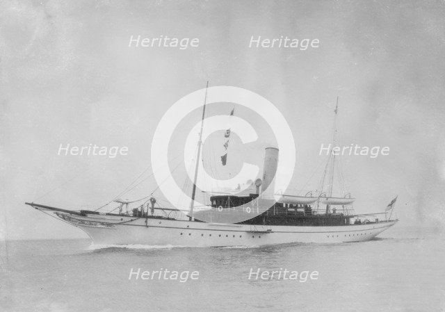 Steam yacht under way. Creator: Kirk & Sons of Cowes.