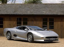 1992 Jaguar XJ 220. Artist: Unknown.