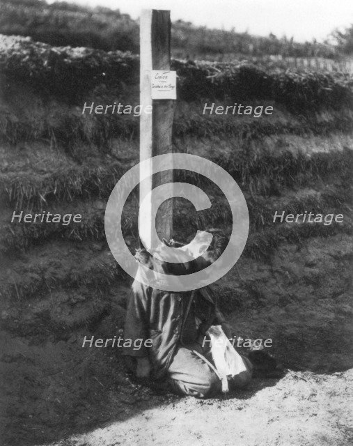 The execution of a spy, 1914. Artist: Unknown