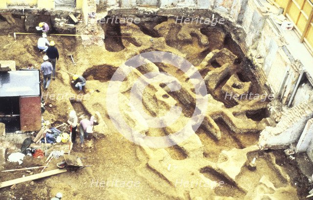 Part of a Roman cemetery during excavations, London. Artist: Unknown