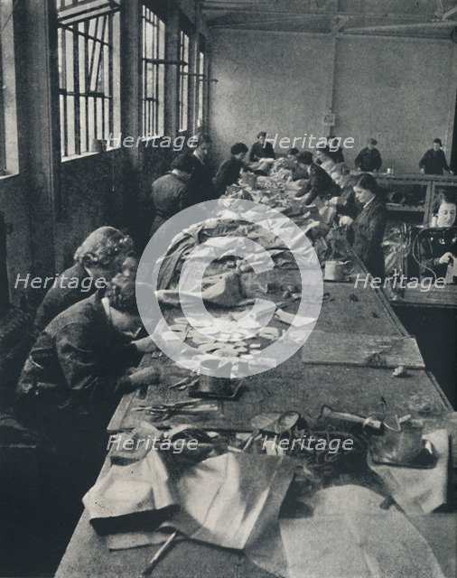 'Patching balloons', 1941. Artist: Cecil Beaton.