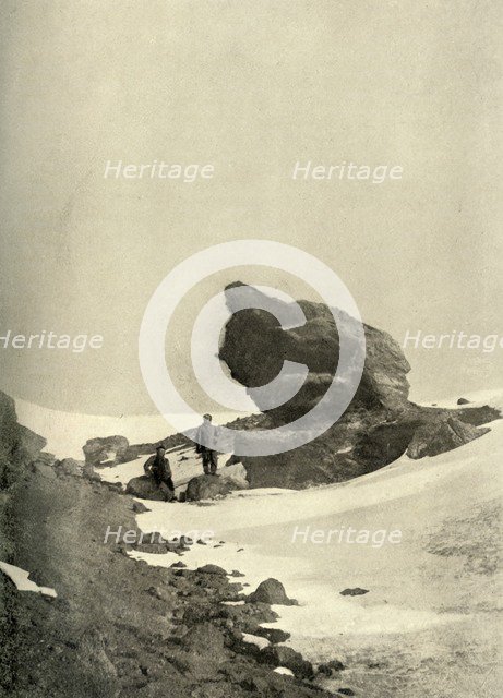 'A Great Kenyte Boulder Close To The Winter Quarters', c1908, (1909).  Artist: Unknown.