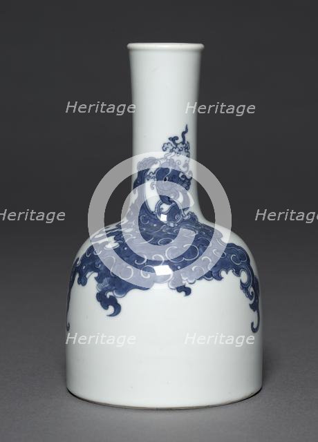 Mallet-Shaped Bottle with Phoenixes, 1662-1722. Creator: Unknown.