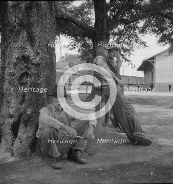 Stranded residents of Careyville, Florida, , 1937. Creator: Dorothea Lange.