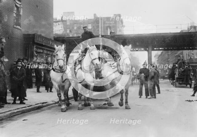 Hook and ladder #7, between c1910 and c1915. Creator: Bain News Service.