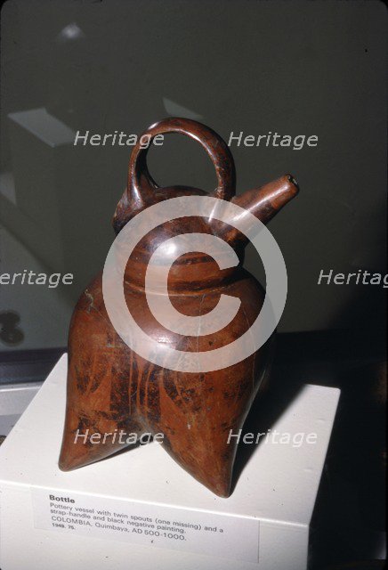 Pottery vessel with twin spouts (one missing) and strap-handle, Quimbaya, Columbia, 500-1000. Artist: Unknown.