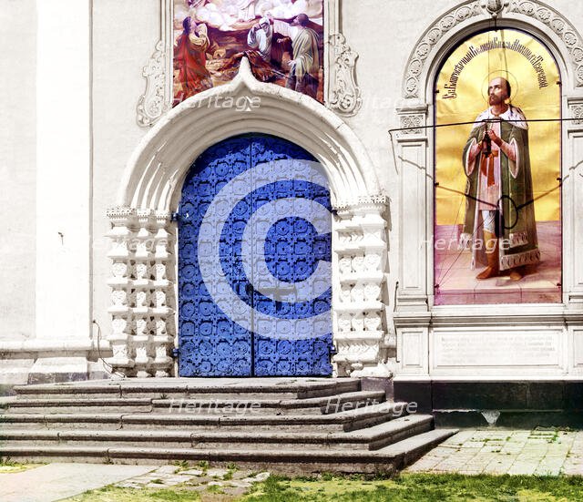 Gates on the southern side of the Cathedral of the Transfiguration in the city of Tver, 1910. Creator: Sergey Mikhaylovich Prokudin-Gorsky.