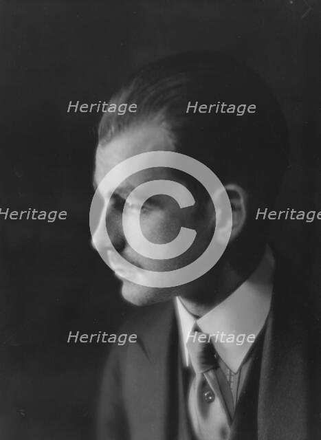 Sullivan, Noel, Mr., portrait photograph, 1915. Creator: Arnold Genthe.