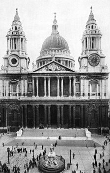 St Paul's Cathedral, London, early 20th century. Artist: Unknown
