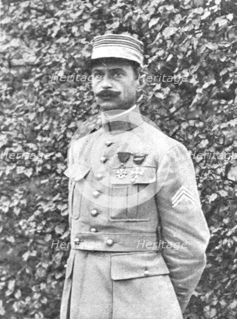 'Le lieutenant-colonel de Partouneaux, du 11e d'infanterie', 1916. Creator: Unknown.