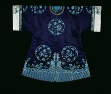 Woman's Waitao (Semiformal Domestic Surcoat), China, Qing dynasty (1644-1911), 1820/40. Creator: Unknown.