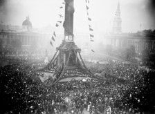 Nelson's Column, Trafalgar Square, London, 1905. Artist: Unknown
