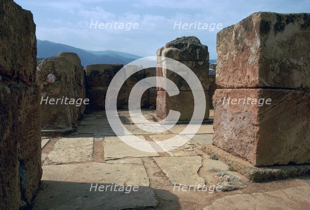 Pillar-crypt of the Minoan Royal palace at Mallia, Bronze Age. Artist: Unknown