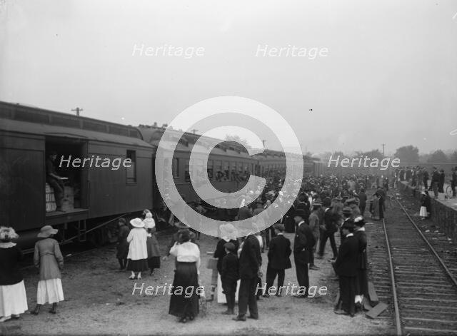 Army, U.S. Troops In Training, 1917. Creator: Harris & Ewing.