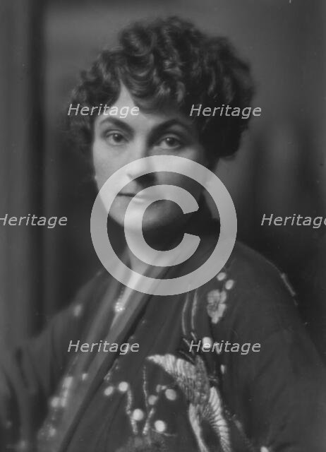 Work, B.G., Mrs., portrait photograph, 1914 Apr. 30. Creator: Arnold Genthe.