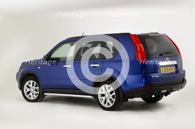 2009 Nissan X-Trail Artist: Unknown.