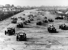 Motor race, Brooklands, Surrey, 1920s. Artist: Unknown