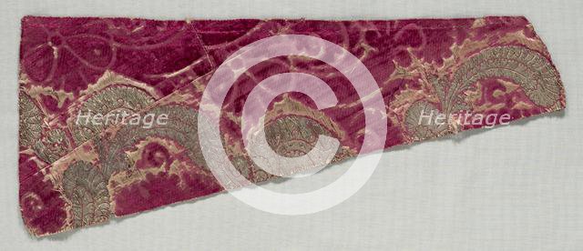 Velvet Fragment, 1400s. Creator: Unknown.