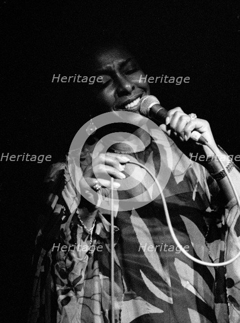 Elaine Delmar, Ronnie Scott's, Soho, London, May, 1993.  Artist: Brian O'Connor.