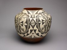 Black-and-White Storage Jar with Abstract Geometric Motifs, 1890s. Creator: Unknown.