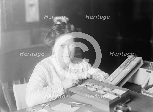 Mrs. J.C. Crawford of Smithsonian, 1914. Creator: Harris & Ewing.