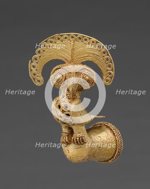Finial with Bird (Harpy Eagle with Royal Flycatcher Crest?), 400-1000. Creator: Unknown.