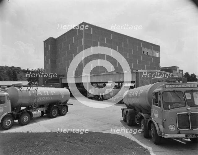Harp Lager Brewery, Drayman's Way, Manor Park, Alton, East Hampshire, Hampshire, 04/07/1963. Creator: John Laing plc.